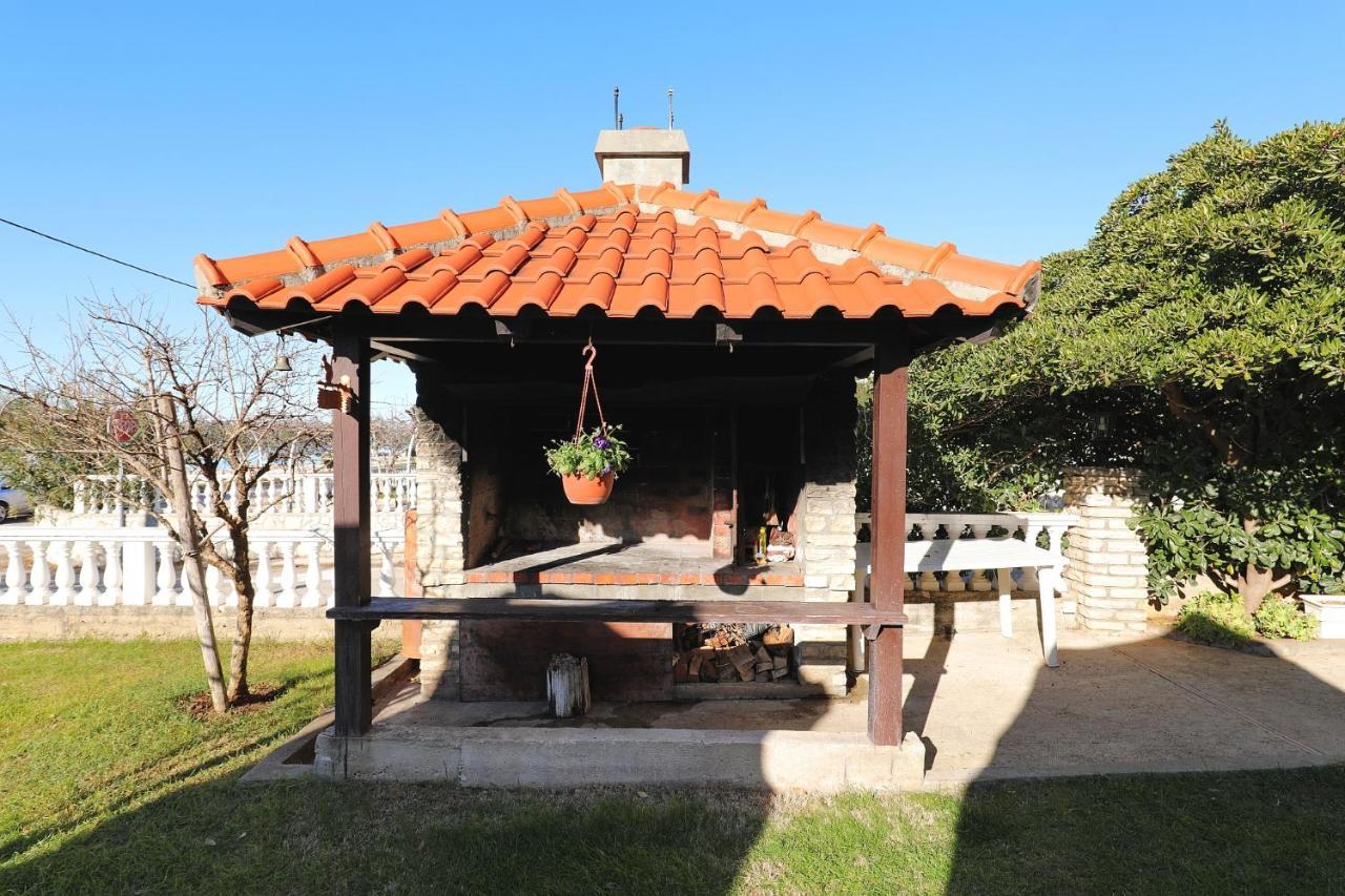 Villa Vukic Vrsi Exterior photo